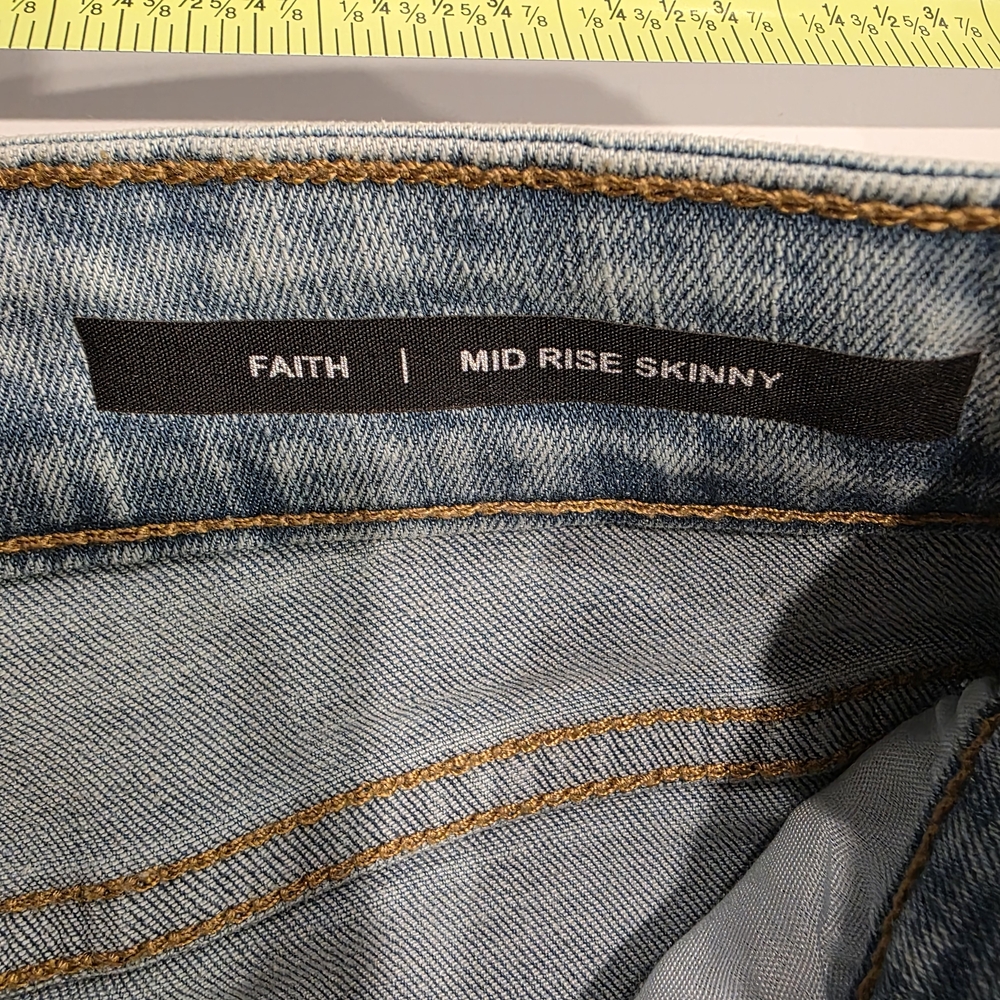 NWT Buffalo David Bitton Faith Mid Rise Skinny Jeans Size 27 - Picture 8 of 13